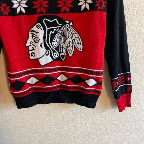 NHL Chicago Black Hawks Winter Christmas Holiday Sweater Hockey Women's M - Picture 4 of 7